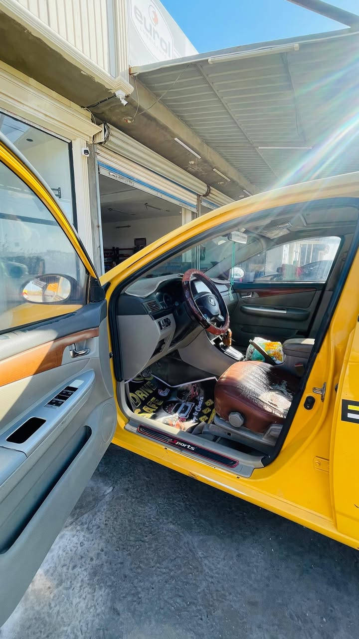 السلام عليكم للبيع ليفان 620 موديل 2011 رقم بغداد بأسمي هزة جديده وسنويه جديده محور كورله نحله 1800 VVT سيارة كامله وجاهزه تخم تاير ترايه كلش حلو بيه بارد قليل هذن المعجون ما صابغهن مكان السيارة بغداد حي الجهاد المكاسب السعر 45 وبيهه مجال
هاتف ***********
