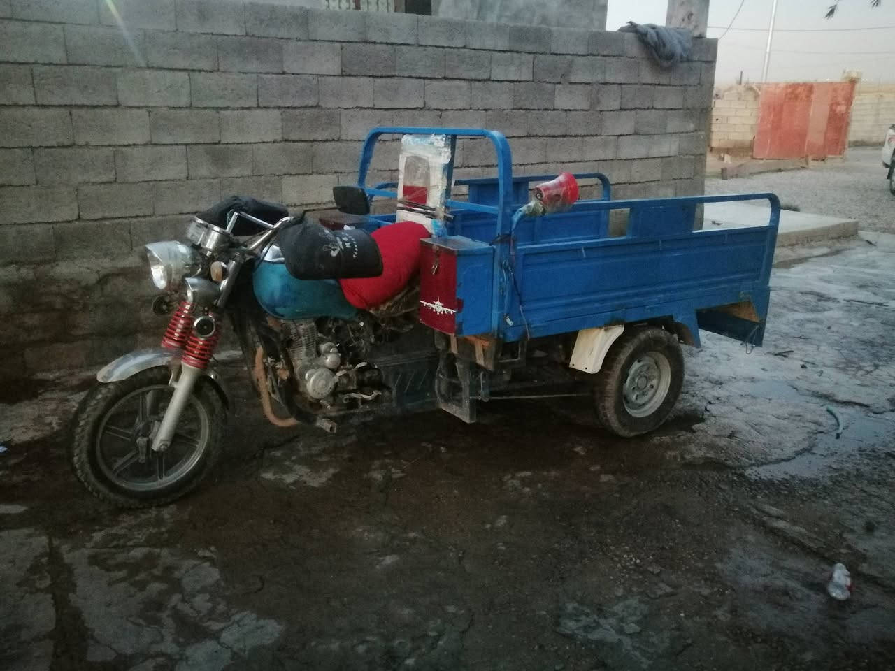 *********** مقفوله كل عين المحرك ما مفتوح فول نظيف الاصلي عليها السعر 900
