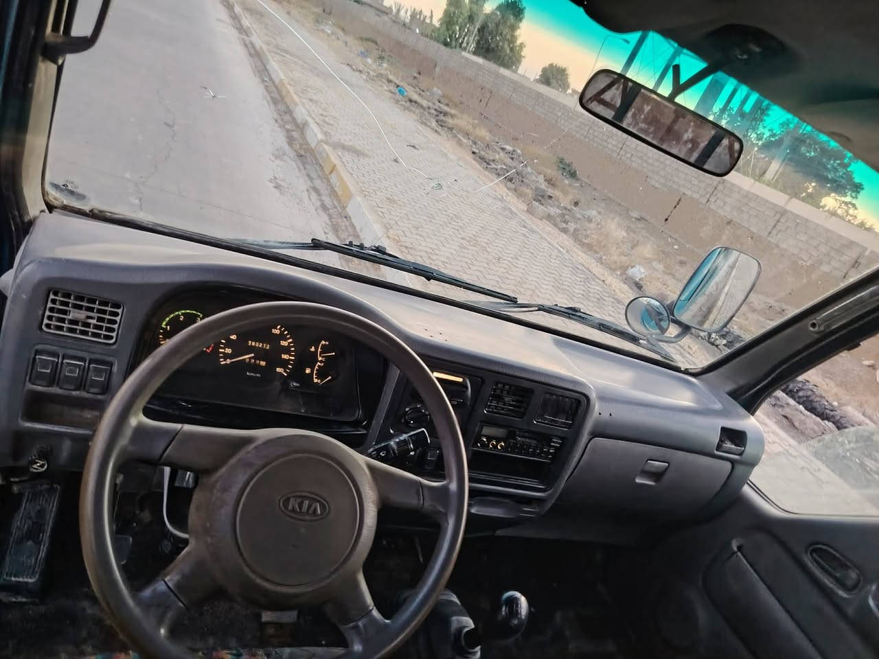 سلام عليكم سياره البيع كيه فونتيره موديل 2000 كير محرك كلو شرط تيرات اربعه جديد صدر جديد بتري جديد كهربايات كلهه شقاله فحص بغداد السعر ٣٠ وبيه مجال العنوان كركوك الحويجه الاستفسار تصال على الرقم ***********
