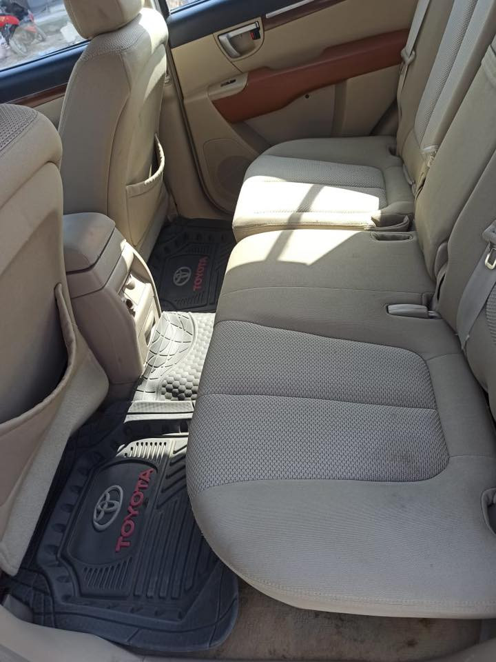 السلام عليكم
سنتافيا 2007 وارد امريكي 

مكينه 2700 

كير ومكينه مكفولات 

7 راكب سبايد سقف 

حدادية اماميه وخلفيه جديده 

السياره جاهزه من كلشي 

رقمها انگليزي بسمي تحويلها ثاني يوم 

سنويتها لل2027

حتدثها امريكا جاملغ خلفي وبيه جاملغ خلفي صبغ وباب واطراف الجاملغات الاماميه من جهة واقية الطين مصبوغات لا لغد ولا شاصي بيه 

مكان السيارة النجف الاشرف 

سعرها 98 وبيها مجال 

للأستفسار ***********
