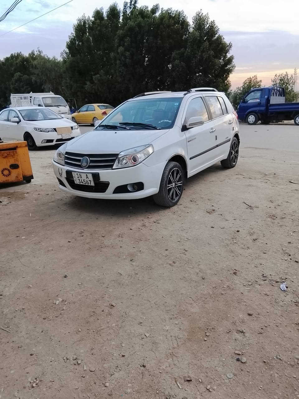 ام كي كروز مكفوله موديل 2013رقم بابل دولي جاهزه محرك كير تبريد تدفئه تخم تاير غرفه  جديده مكاني بابل مركز السعر 40وبيه مجال قليل او مراوس شعدك تعال واساب تلفون ***********
