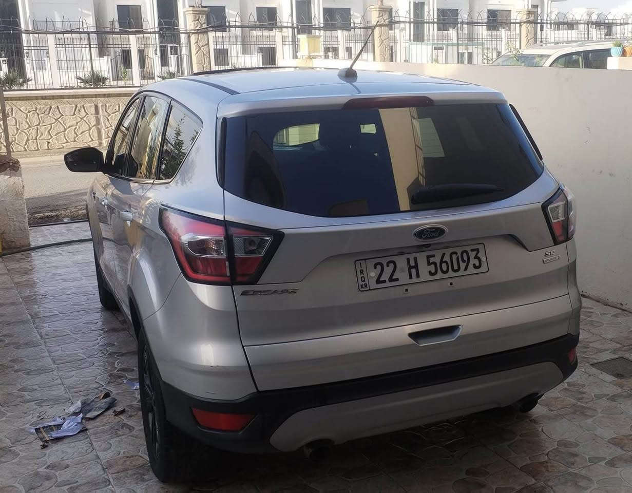 Ford Escape 2017
فول مواصفات پانوراما
فقد شبر صبغ جاملغ بدون دواخل 
تەنها یەك چاملغی سبوغە بەبێ ژۆرێ 
سەیارەكە زۆرپاكە یەك دینار مەسروفی نیە بەناوی خۆمە
گێر و مەكینە بەشەرت نەكراوەتەوە كارەبایی بەشەرت 
نرخی داوای ١٠٢ و مامەڵە 
*********** أربيل, العراق
