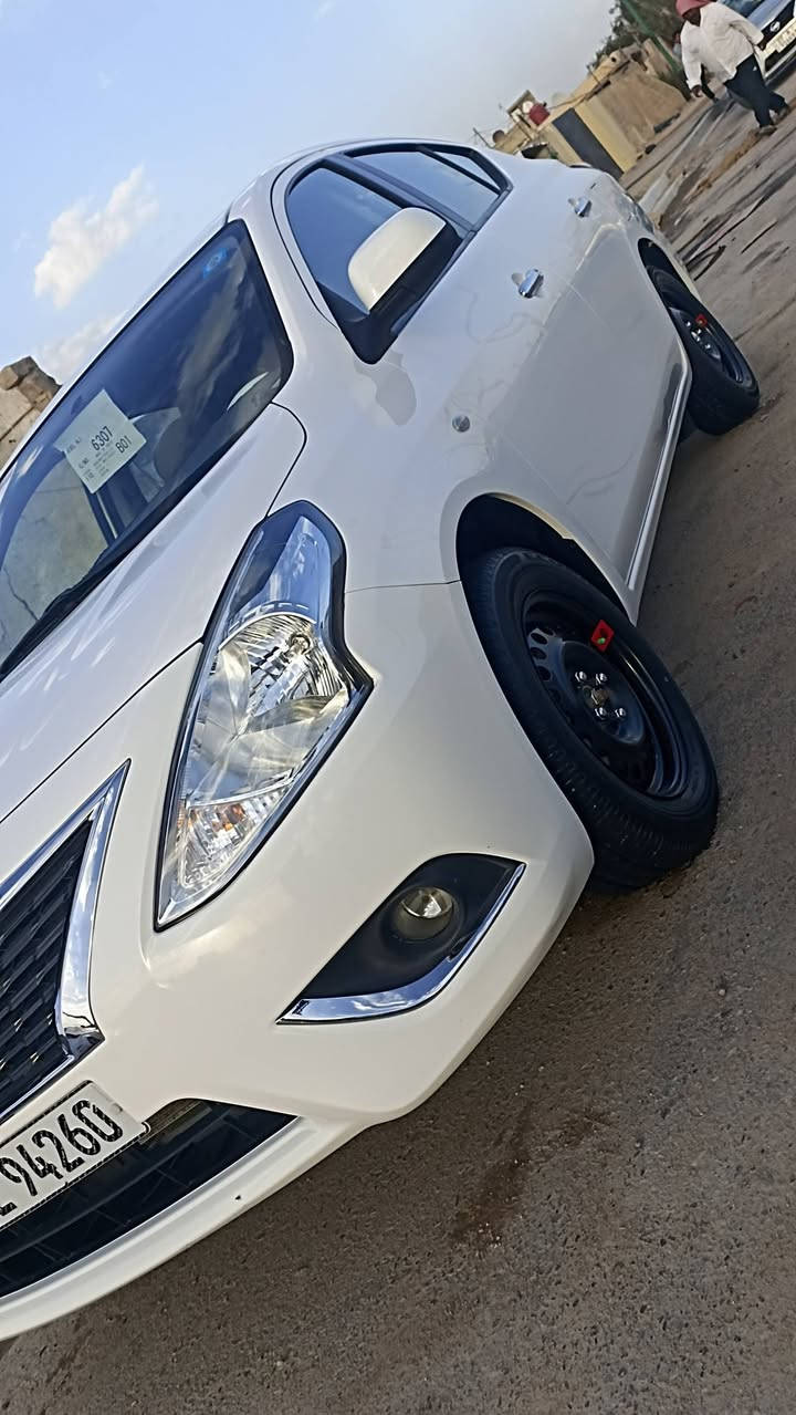 سلام عليكم نيسان سني 2024 رقم بغداد اقصاد مباشر ماشي 22الف مكفوله راعيه بلكوفه سياره بلبصره سعر 118قفل هاتف ***********
