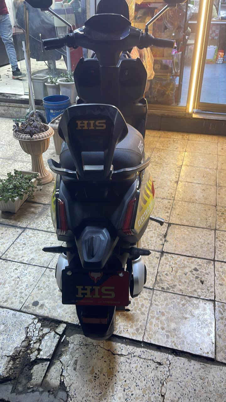 سلام عليكم دراجه البيع جديد شغله درجه بطاريت جدد 6 كبار جديد بعده بل جيس المكان بغداد العامرية سعر خاص ***********
