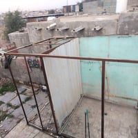 حديد مع قفص للبيع كما موضح بصوره مكاني مدينه الصدر 07700721998 ب ٢٠٠