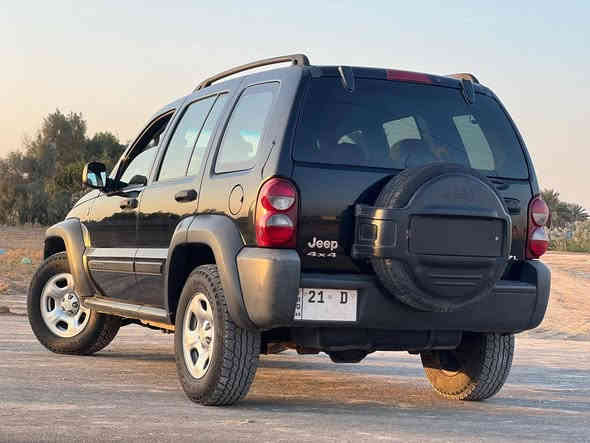 السلام عليكم
جيب لبرتي 2006 رقم سليمانية دولي السيارة بلادية بدون حادث صبغ البنيد فقط بسبب الجراد تخم تاير جديد صدر خير من الله التبريد ثلج شاشة اندرويد كامرة خلفية
بيها لاستيك ولف فقط السيارة نشطة اروح دائما بيها للشمال ابد مموكفتني بشارع سعرها 90 للاستفسار ***********
