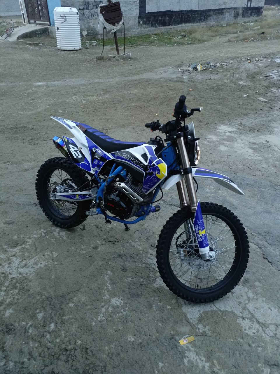 السلام عليكم. 

دراجة قفازCRX, مكينة350cc موديل 2024 الدراجة جديدة ونضيفة ممتعوبة مال چناي جيب وياك 10 فيترية وتعال مكاني بعقوبة التحرير ع الحولي 
رقمي: ***********
