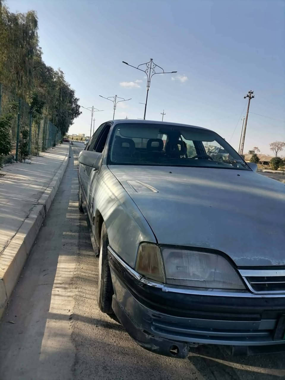 اوميكاحجم 26 موديل 92 كير محرك شرط. وكالة وتحويل شرط. تواير جدد ابواب اماميات كهرباء وايرمنية كلها شغالة للاستفسار ***********
***********
