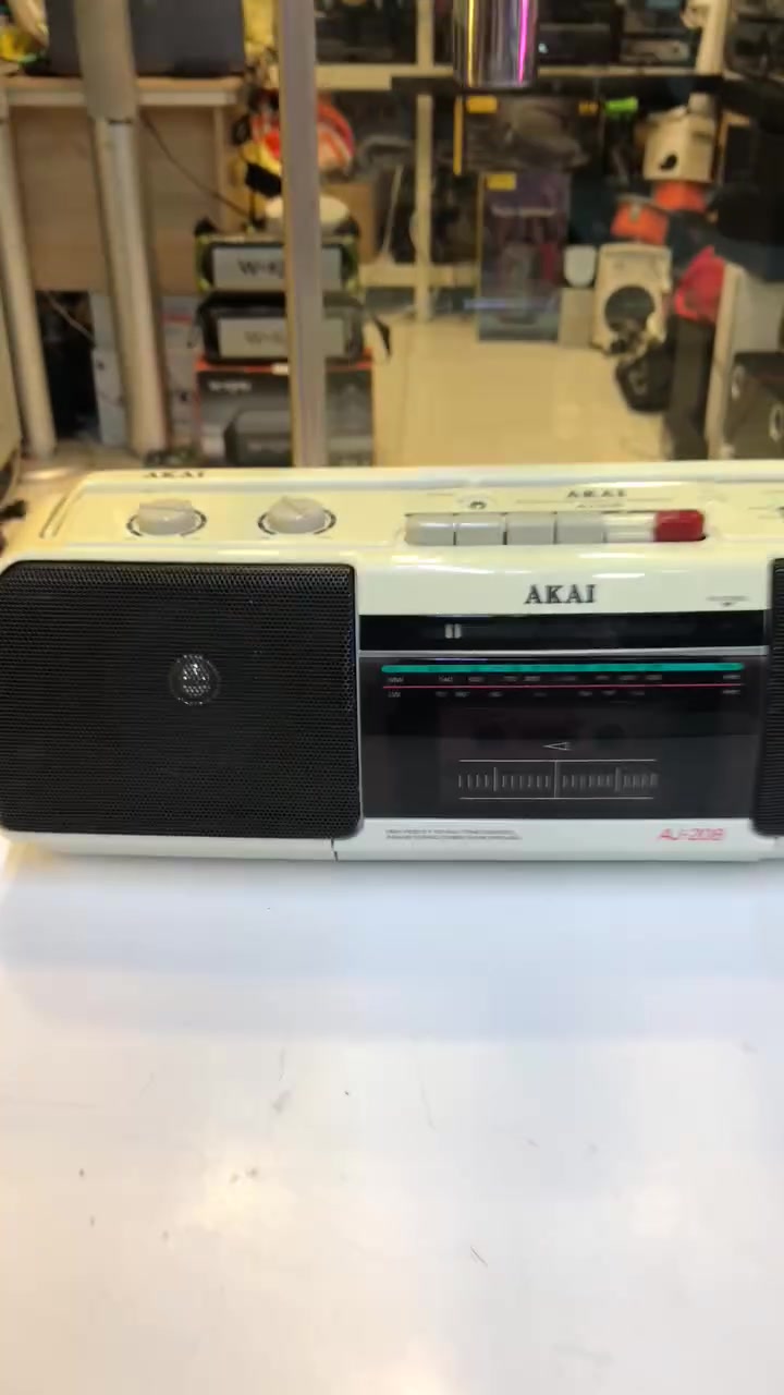 AKAI STERIO RADIO FM ME LW  CASSETTE RECORDER
MODEL  AJ -208 
MADE IN KOREA
( کوردی • عربي )

🟢توصيل موجود الي جميع المحافضات
🟡گەياندن هەیە بۆ هەموو شوێنێک

🟠مــعـرض هــونـەر
🔸للـصوتــیات(امبلیفایر• سماعة• رادیو• انتیك• مایكروفون)
🔸عــنـوان• اربیل سوق بالة • شارع اربعین
🔸مـوبایـل• ***********
                   ***********

🔵پـێـشانـگای هــونـەر
🔹بۆ ئامێری دەنگی و کارەبایی(ئیمپلیفایر• سەماعە• ڕادیۆ• مایکرۆفۆن)
🔹ناونیـشان• هەولیر • بازاری لەنگەی ٤۰م
🔹مـــۆبـایـل• 
***********
***********

•••••••••••••••••••••••••••••••••••••••••••••••••••
#iraq #kurdistan #duhok #zaxo #hawler #karbala #slemani #erbil #baghdad #kurd #kurdish #akre  #karkuk #kuwait #najaf
#amplifier #audio #subwoofer #sound #music #audiophile #bass #stereo #amplifiers #speaker #soundsystem #speakers
#اربيل #العراق #بغداد
