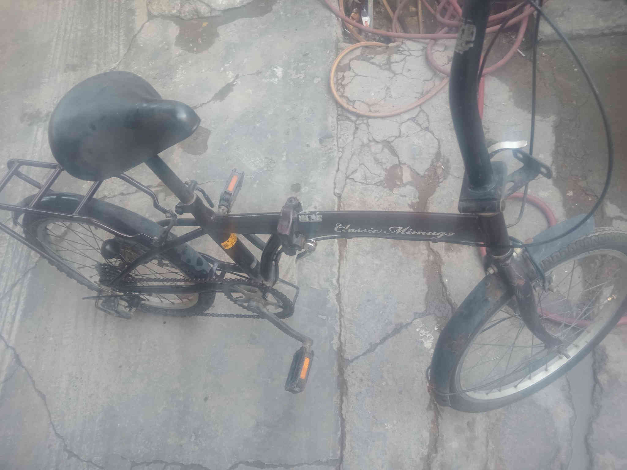 للبيع السعر ٨٠٠ استعمال قليل بس يرادلها تايرات حي الإعلام ***********
