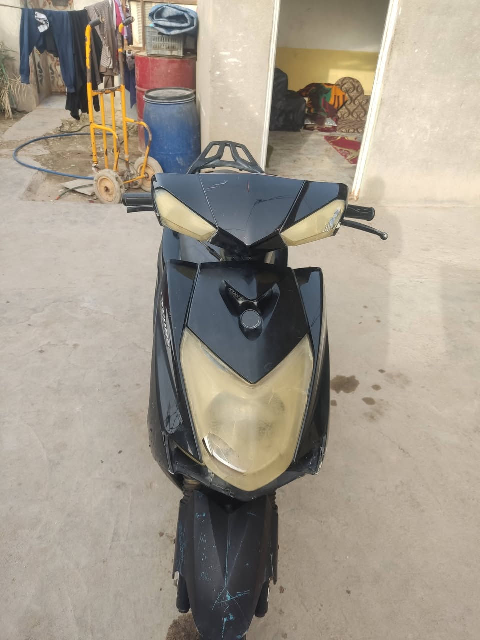 دراجه سكنس للبيع المكان حي الفارس قرب محطه الفارس
***********
