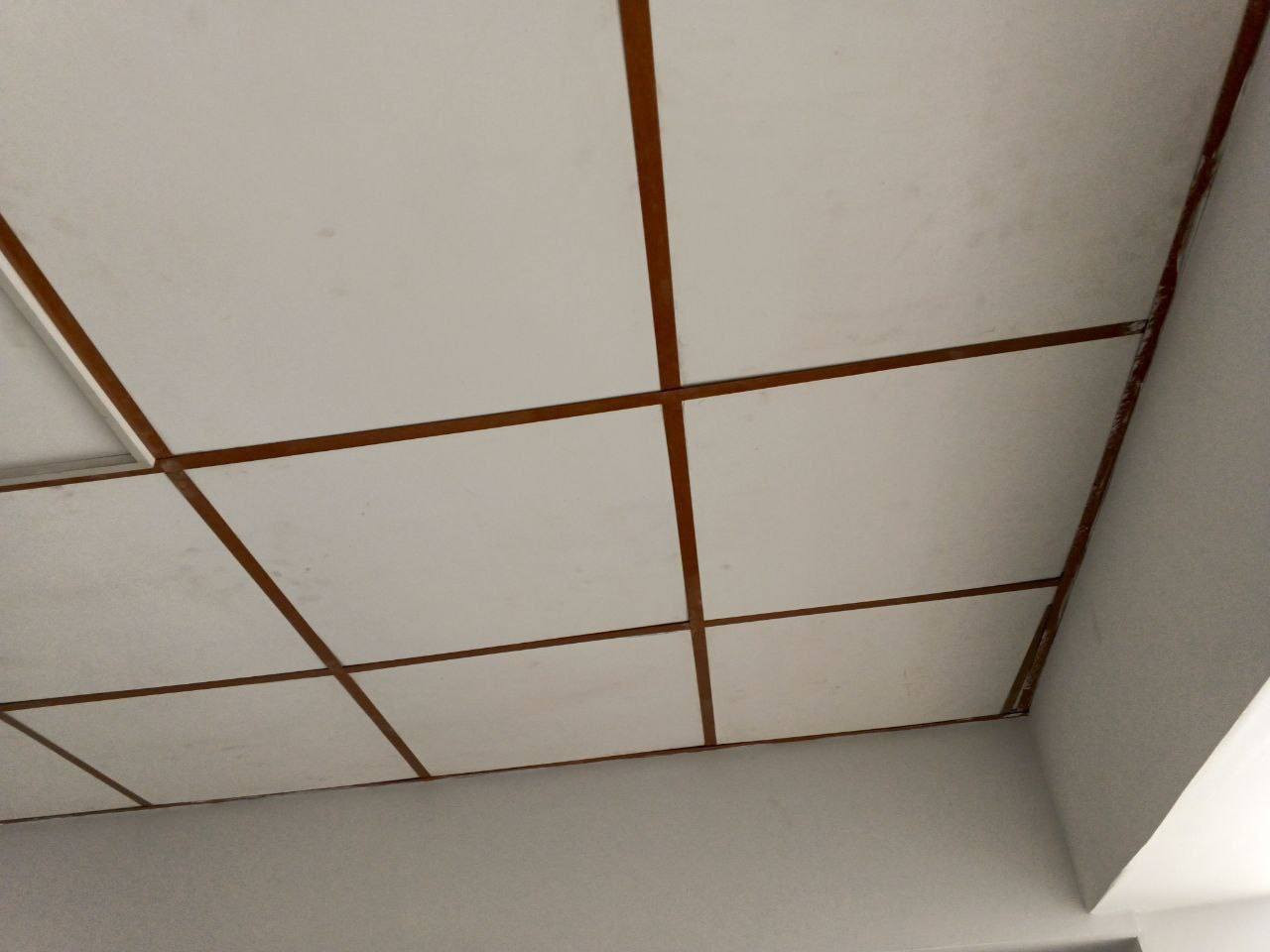 السلام عليكم زوجي يشتغل سقوف ثانوية و جبس بورد و هم خشب و ورق جدران و اصباغ بسعار مناسبة كلش وحاليا كاعد لان شغل ماكو فدوة منو دا يبني بيت جديد ويريد ديكورات أو سقوف ثانوية أو ترميم أو صبغ🥹 🩵
فدوة صعولي المنشور بصلاة ع محمد وال محمد 
للاستفسار ‏‪***********‬‏
