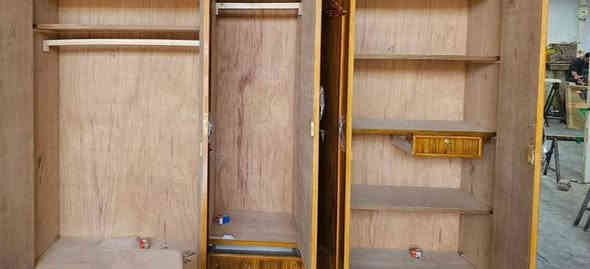 عرض خاص ....
كنتور 5ابواب صاج حطاطه..جديد
صاج 5ملم ماليزي 
شغل ثقيل درجه اولى
شغل الموصل 
ظهر جرجوبه شد براغي 
مجر داخل الكنتور
-----------
عرض خاص ...
السعر.    600  الف دينار فقط 
المتوفر قطعتين فقط
للاسرع بالحجز 
---------------------++++++
ثائر لتجاره الأخشاب ومستلزمات النجاره 
الانبار/ عنه /شارع الحضره 
قرب عالم الدراجات 
***********
***********
