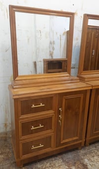 ميز تواليت • نقش زان • السكر