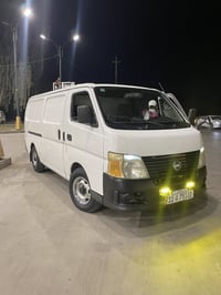 من رخصت مدير الكروب المحترم شباب نيسان يورفان ٢٠١٢ كاز. السياره كفاله ...