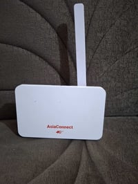 رواتر اسيا سيل سيم كارت   مع شاحنه لاستمرارية النت   السعر ( ١٠٠) الف ...