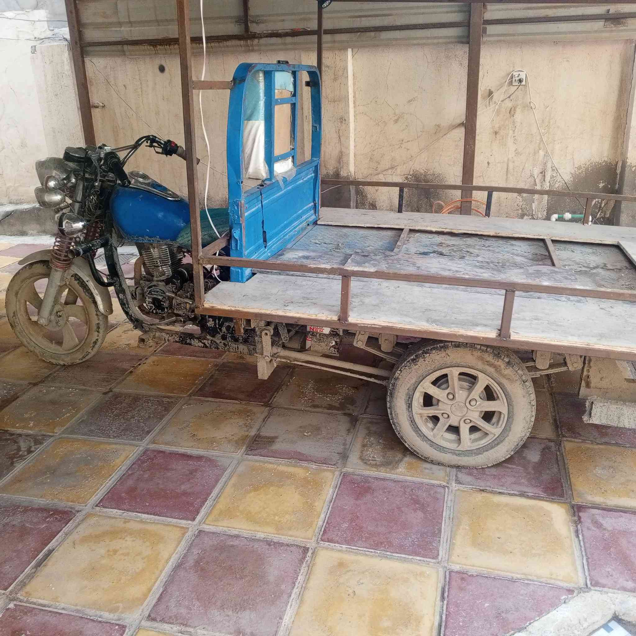 السلام عليكم  ستوتة للبيع مودي 14 الدراجة نظيفة مكفولة من مكينة  وكير  (كلك كلك كلك)  الرقم ***********
