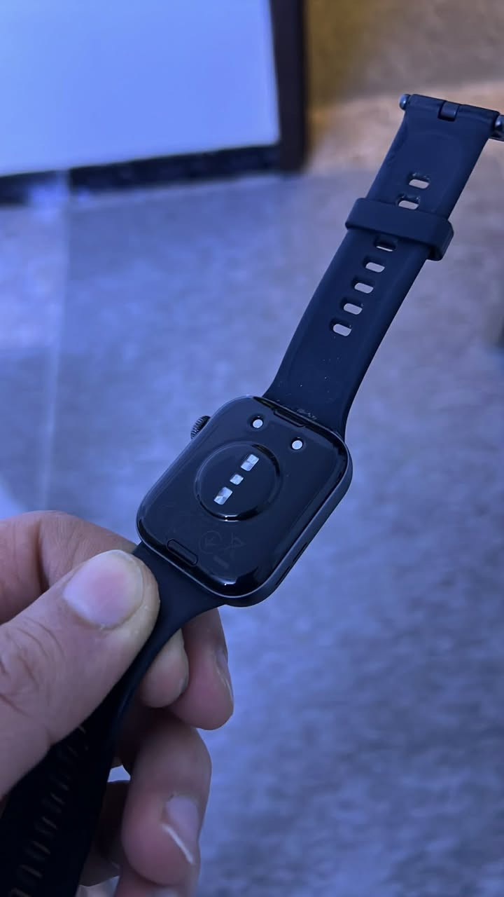 ساعة هواوي الاصلية مو تقليد
شرط بطارية كل عشر ايام يخلص
السعر ١١٠ الف
اذا مو شراي لاتكسر بسعر


**إذا كنت صاحب هذا الإعلان وتريد حذفه لأي سبب، رجاءا أرسل رسالة إلى الدعم الفني**