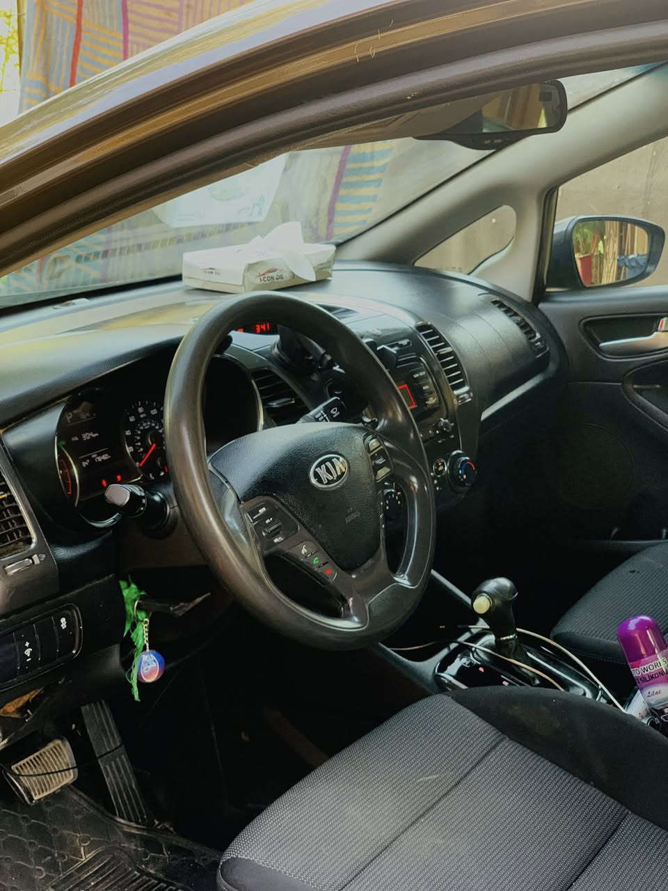 سلام عليكم فورتي موديل 2017 وارد ☑️ امريكي هاذا الحادث كدامك ☑️ السياره نص مواصفات مكينه 2000 دوش كير At السياره بيها شخط بل صفحه ومصبوغه ابيعلك صبغ عام تريد تاخذها سونار اني 
ابيعلك عل موجود وهاي السياره كدامك مثل البصور

السعر  110 وبيها مجال مكاني بغداد الشعله 
رقم الهاتف ‭***********
