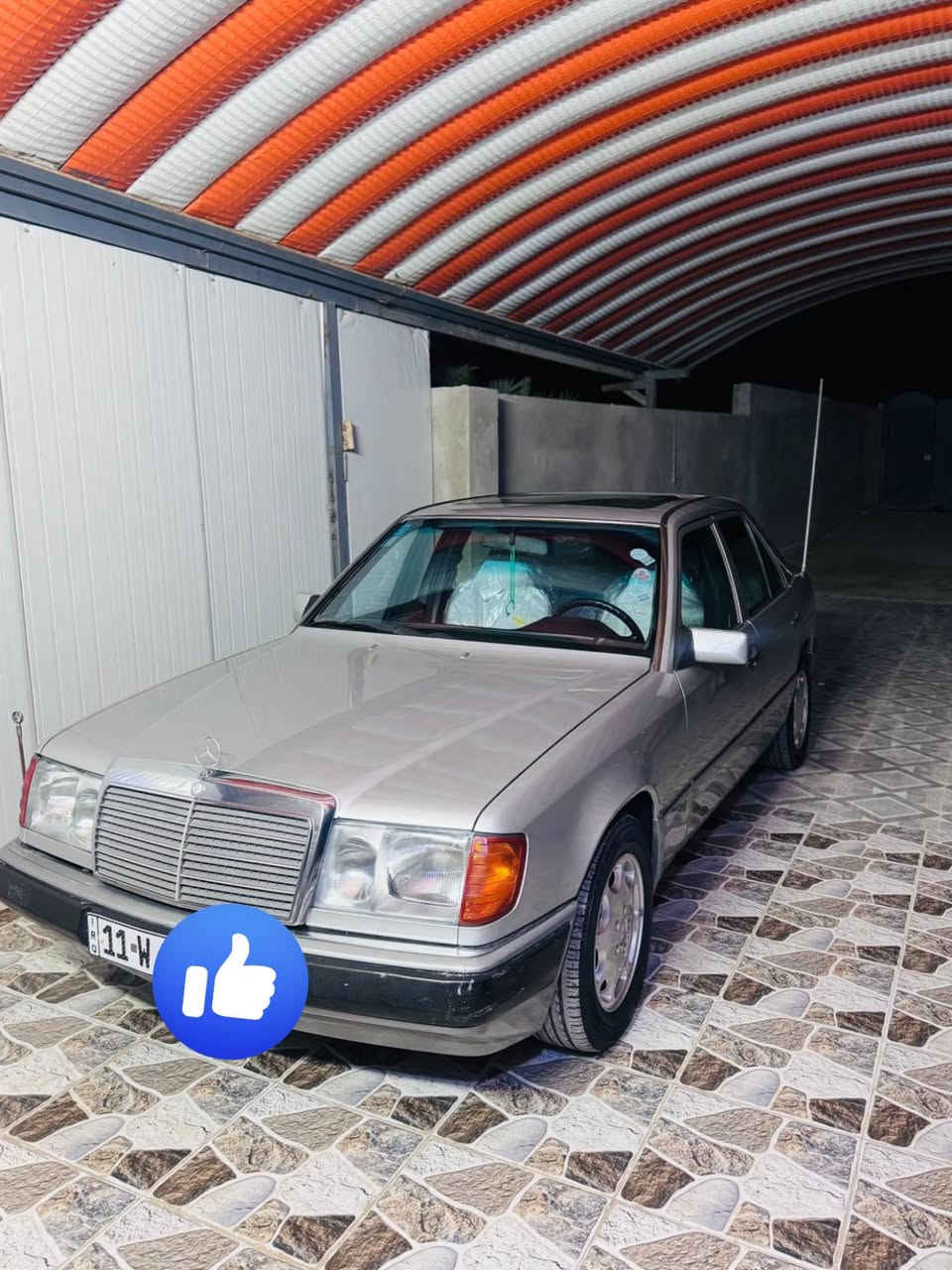 مارسدس  دب 1991 سيارة جاهزه  من كلشي رقم بغداد دولي صبغ عام جمالية بدون معجون وبدون ضربة مكينة عنكبوت بلادي كير ومكينه كفالة للاستفسار واتساب فقط السعر 78 
***********
