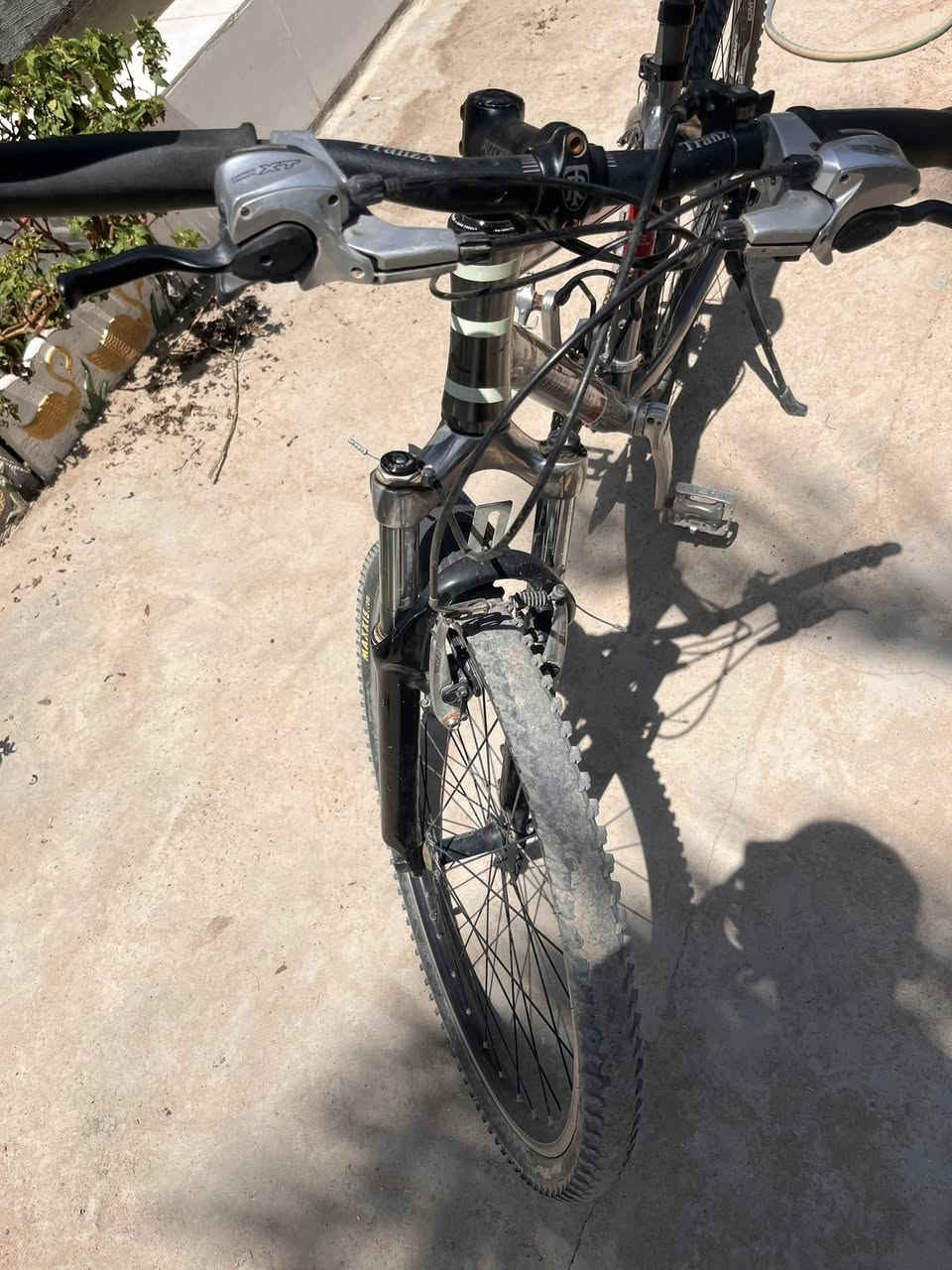 السلام عليكم
باسكل للبيع مثل ما موضع كدامكم غراضه كلها shimano الله شاهد اني اشتريته من خارج العراق 
السعر 200 الف وبي مجال 
مكاني بغداد
***********
