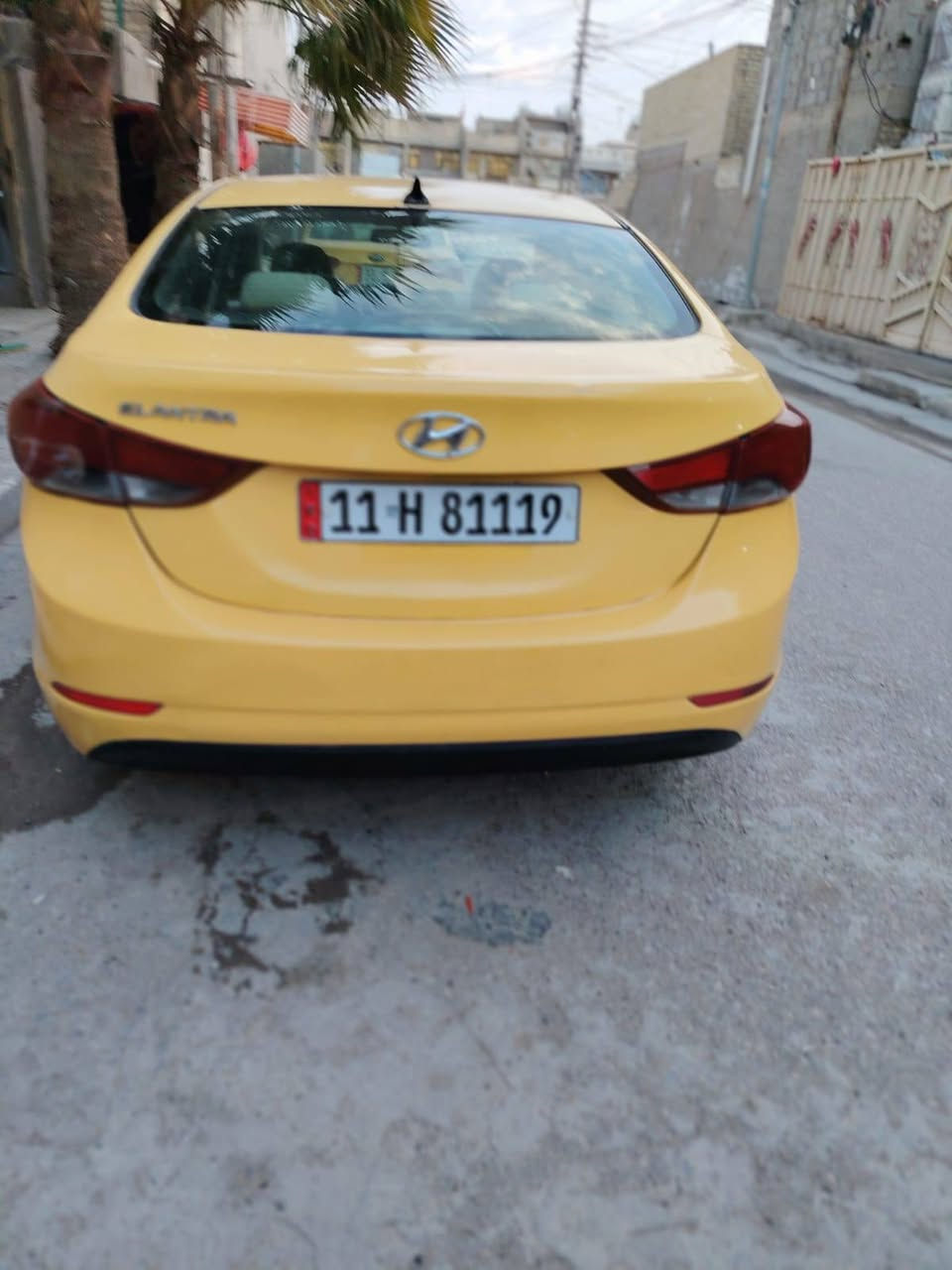 السلام عليكم سيارة النتراة موديل 2015وارد أمريكي حادث طخة بل جاملغ الخلفي  والباقي كفالة عامة تخم تاير جديد باتري جديد تدفئة تبرد حدادية جديد مامي خلفي جديده مكينة وكير ما مفتوحات  السعر 11 8 الهاتف *********** مكاني بغداد
