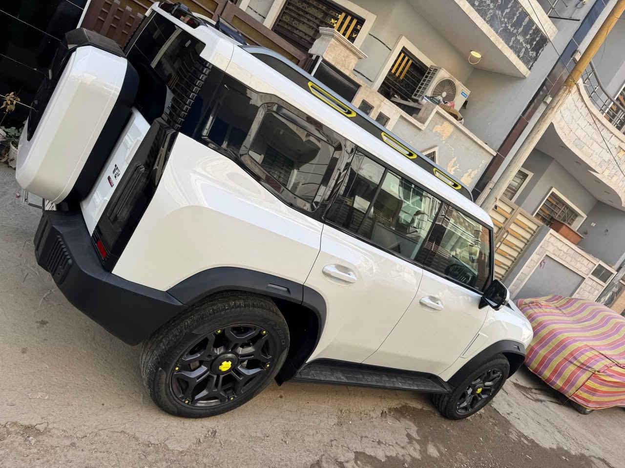 السلام عليكم..جيتورلكجري فول مواصفات بوضع الشركه ماشيه 15 الف بيها رصعتين موضحات بالصور رقم اربيل الدولي بالضمان الدولي ..بيع او مراوس السعر255 سياره روعه نعومه وعزل ومتانه مكانها بغداد الدوره ***********بيع او مراوس حسب القناعه والاسعار معروفه يعني اليريد مراوس اسعار معروفه وبالعافيه عالياخذها بغداد, العراق
