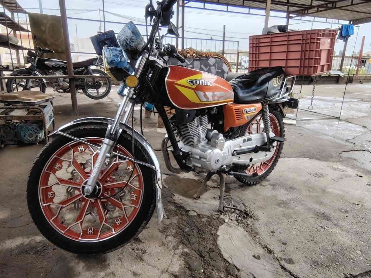 ماطور سيفان موديل 2024 مامفتوح شرط دراجه حللوة مال جناي السعر 700 وبيها مجال ملاحضه محرك 200


**إذا كنت صاحب هذا الإعلان وتريد حذفه لأي سبب، رجاءا أرسل رسالة إلى الدعم الفني**