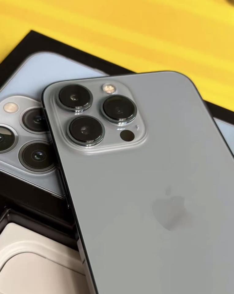 ايفون 13برو ماكس ذاكره 256بطاريه 86امريكي خط 1 كامل ملحقات كيبل اصلي مالته اول ما طلعته من كارتونته اوكفر وكارتونه مكان ناصريه مركز حي اور ومتوفر ايضا بلي 4اونلاين ذاكره 1تيرا العاب 9 وقرص جيتي اي 5وماوس وكيبورد او كيبلاته الاصليه جدد  ويا ضبه مال واير انترنيت اذا تريد نت قوي كلش لتنزيل الالعاب وذا نتك قوي ما يحتاج ما مفتو ولا مصلح شرط فحص سعر الايفون 700 وبي مجال والابلي 300 وبي مجال


**إذا كنت صاحب هذا الإعلان وتريد حذفه لأي سبب، رجاءا أرسل رسالة إلى الدعم الفني**