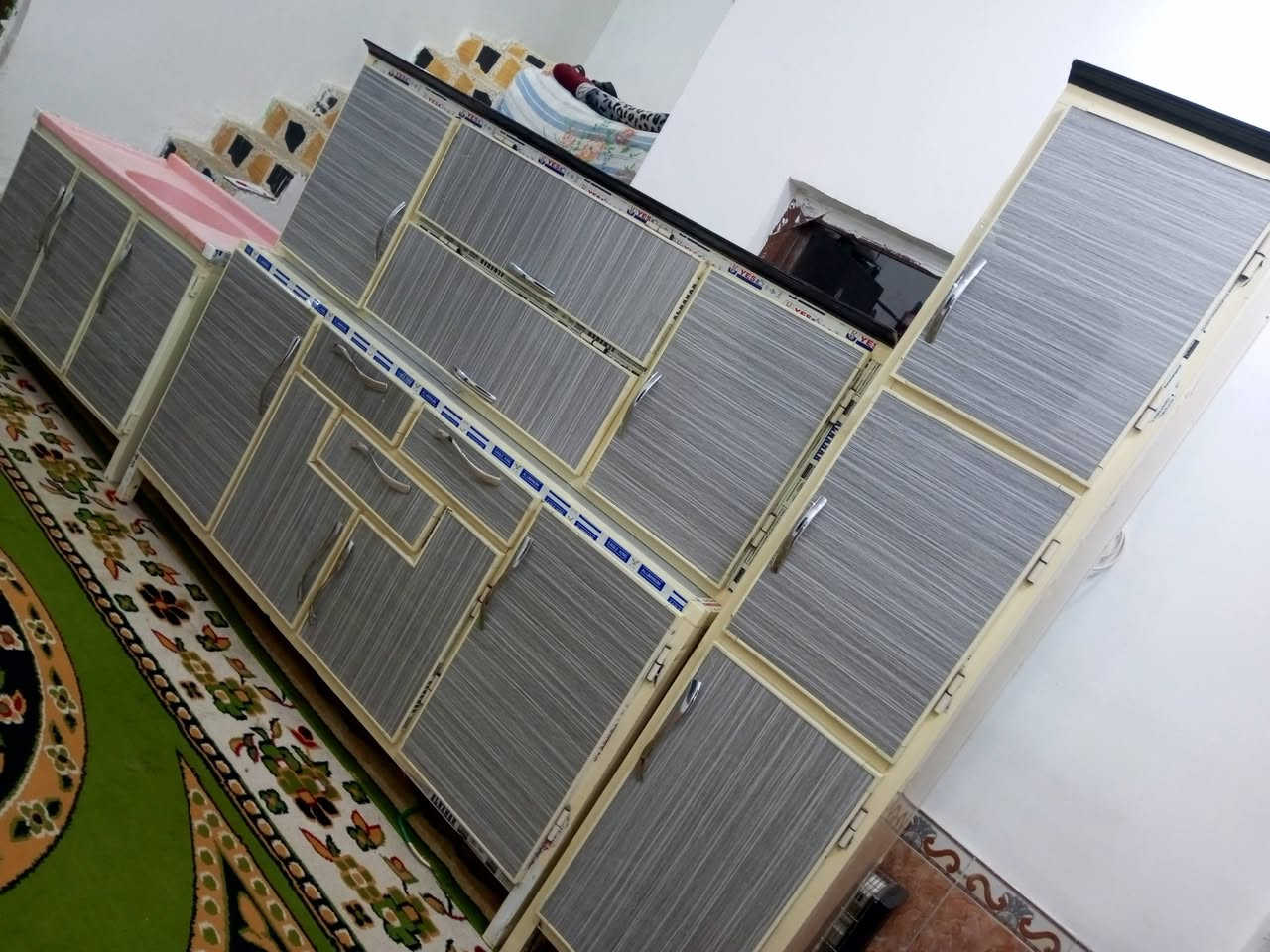 يا رزاق للبيع السعر 550 مستخدم تسكام ويه الزاوية يصير مترين أو نص السنك مرمر متر أو  ربع الشراي يراسني خاص ادزله الفيديو والعنوان ***********
