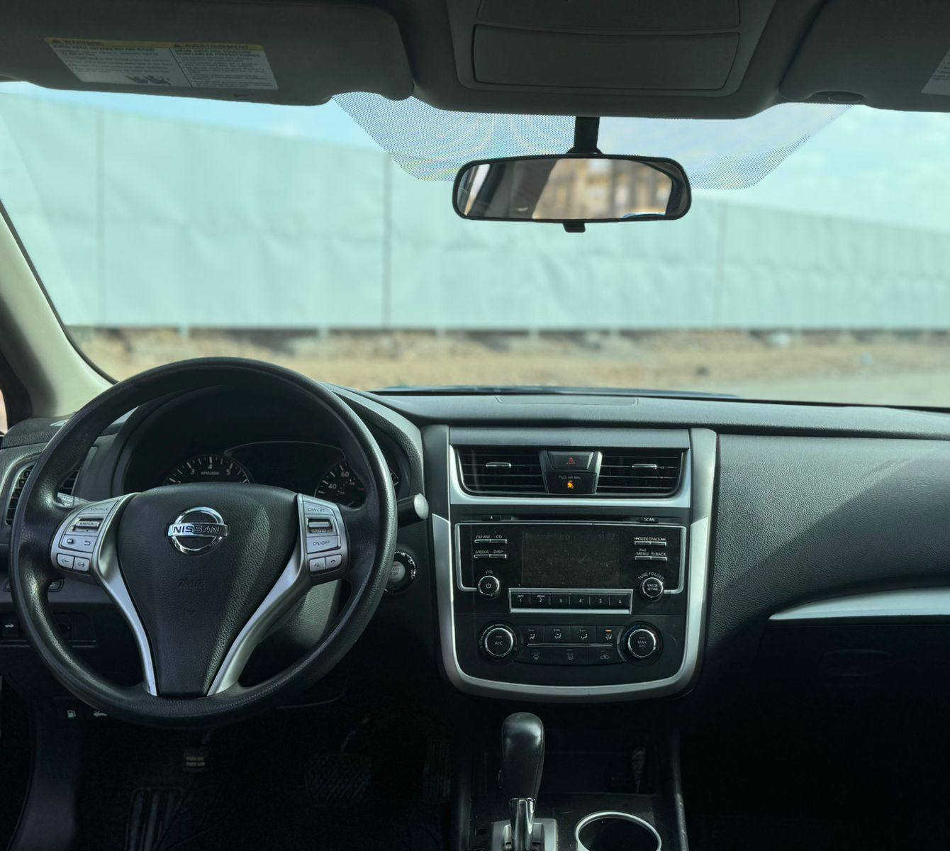 نیسان التيما 2017 مواسةفات s
ماوةى رؤشتن ١٣٢ هةرار كيلو مةتر
سةنةوى ٢ سال بةسةر چوه
گيرو مةكينه بةشةرت

سعر لە کۆمێنت داوابکە ڕاستەخۆ بۆت دیت 📩 

نیو چاملوغى لاى سةكن بؤياخه و يةك دوو نوقته جالى هةيه

ژمارەی خاوەنی 
***********
