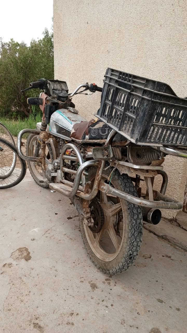 دراجة فيوم للبيع
السعر 150 قفل 

للاستفسار ***********
عنوان واسط الصويرة
