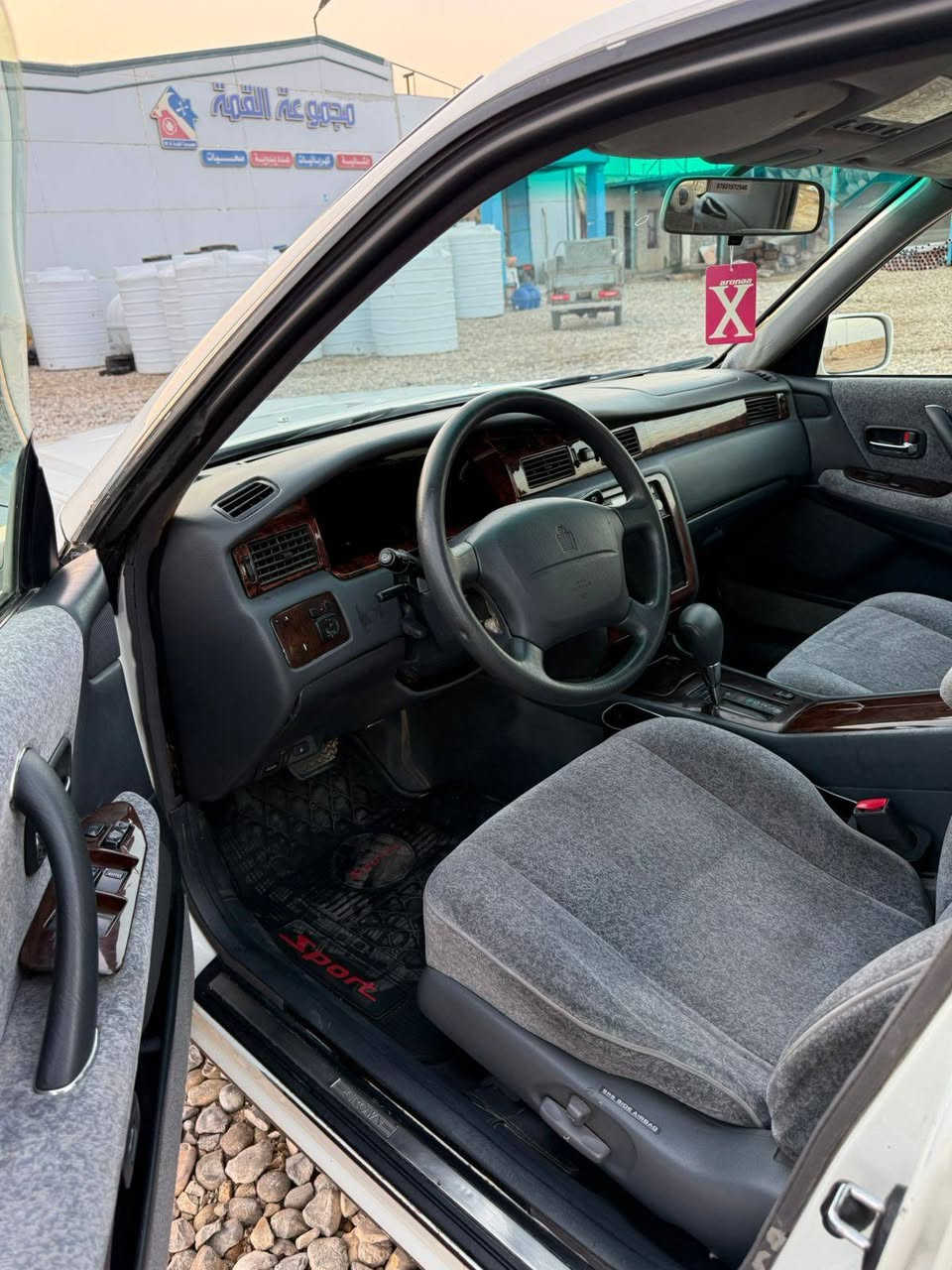 راس الثور فلات موديل 96 جاهزه من كلشي مكينه وكير شرط تخم تاير حداديه منظومت تبريد كله جديد جاهزه من كلشي ماتخسر عليه الف سياره كشنات كهربائي شاشه ليزريه جنجر 12 قرص رقم دولي سنويه لل 30 بسمي سياره كفاله حته من صبغ مكاني الناصريه الغراف للاستفسار ***********
