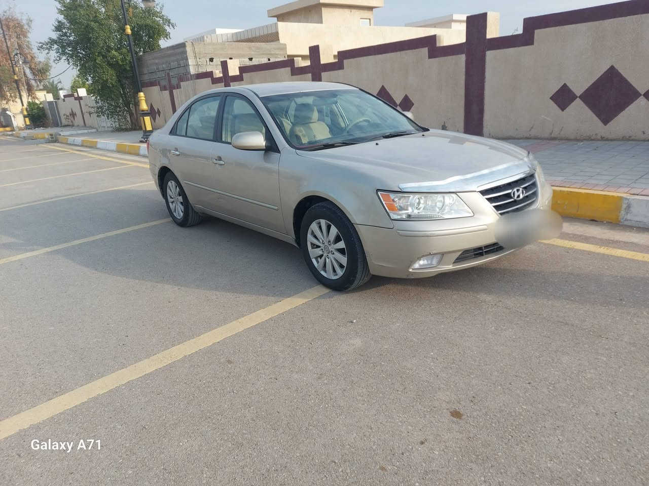 السلام عليكم إخوتي الأعزاء 
للبيع هونداي سوناتا موديل ٢٠١٠ وارد أمريكي ضررها فقط صبغ جامرلغ الأمامي الأيمن بدون دواخل السيارة جديدة رقم شمالي أربيل الجديد سعرها ١١٥ ورقة مكانها بعقوبة للإستفسار ***********
