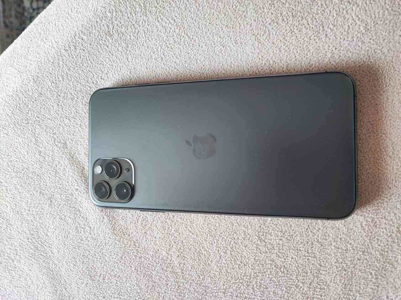 ايفون ١١ برو ماكس ذاكرة ٢٥٦ بطارية مبدلة و شاشة مبدلة اصلية شرط تك سيم و ايسيم نظافة ١٠٠٪؜ و على تحديث القديم قيم اذا عجبني سعرك نتوكل


**إذا كنت صاحب هذا الإعلان وتريد حذفه لأي سبب، رجاءا أرسل رسالة إلى الدعم الفني**