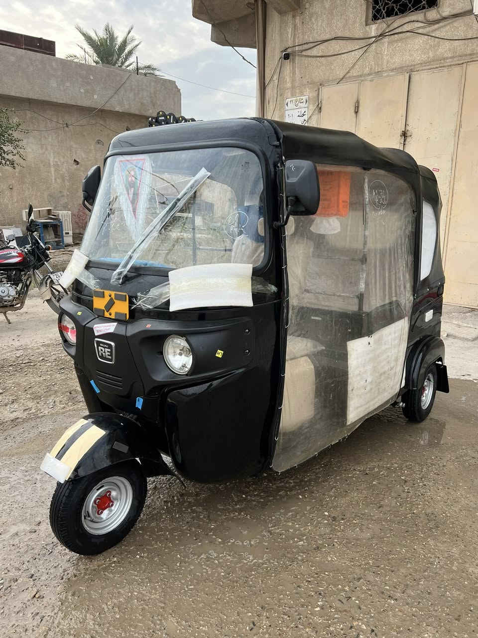 سلام عليكم تكتك موديل 2022 شهر 10 

مكفوله كفاله عامه ماعده بارد عل كد اشبر 

تكتك كفاله عامه سبانه مامدود عليه تفيلس ممفيلسه 

مرقمه كامل ( الوحه سنويه ديالى نكليزي ) 🚦🚦

سعرها 9 ملاين وبيها مجال حك جيه 

مكاني ديالى بعقوبه _ ***********   📞🙂
