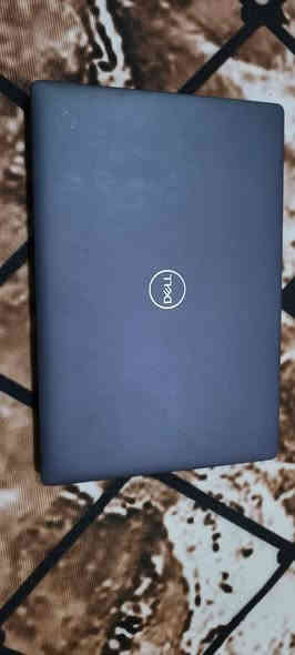 السلام عليكم لابتوب ديل 5300معالج كور اي5 الجيل 8 
الهارد 256ssd
رام16  
كرت الشاشه 4شير داخل 
حجم الشاشه 13.3
يشغل ببجي 90افريم 
ويشغل ماين كرافت يعني لابتوب زين 
لابتوب نضيف 95%
ملاحظة بسيطه عندك الشاشه بيها خط اصغير بس ما مأثر على الشاشه وتجي وتفحص على راحتك 
يجي ويا شاحنه الاصليه مالته ويجي ويا الجنطه ويجي ويا ماوس
ودقة الشاشه كلش زينه 
سعره 225روح ودور بل سوك ماكو هيج سعر 
مكاني بصره صبخة العرب 
رقم***********
