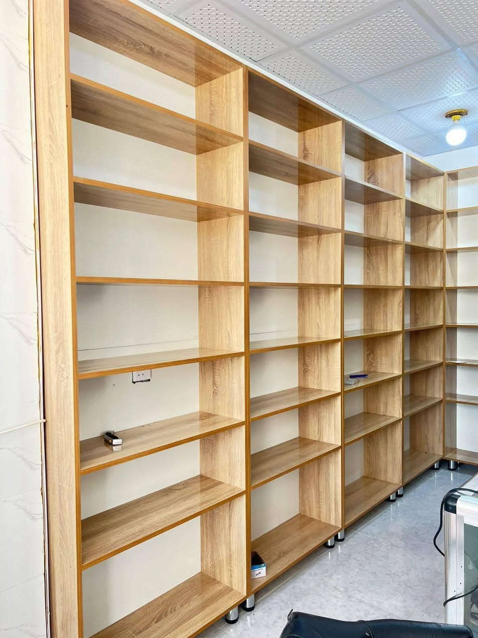 سلام عليكم يتوفر فاترينات جميع الالوان ولقياس فقط رفوف ب٥٥ القطعة وتوصيل ع قطعة ١٥ اذكمية سعر يتغير ‏‪***********‬‏
