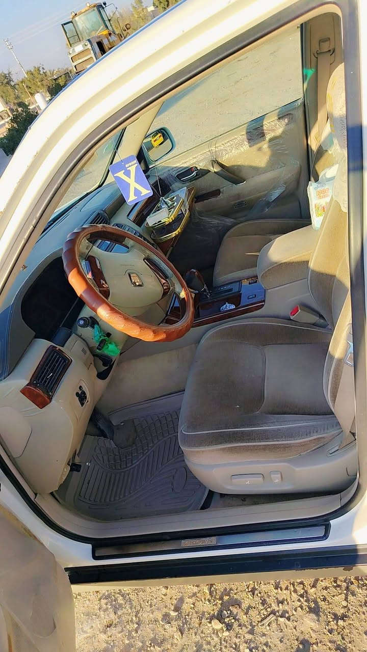 سلام عليكم  ملكه البيع ومراوس ادوات كصه قماره فقط  موديل 2001 دكمتين برده خلفيه كهربائيات كلها شغاله مكفوله من الضربه تدفئه تبريد شغاله كشنات كهربائي مثبت سرعه لايت زنون. السعر 40 المكان نجف رقم 📱  ***********
