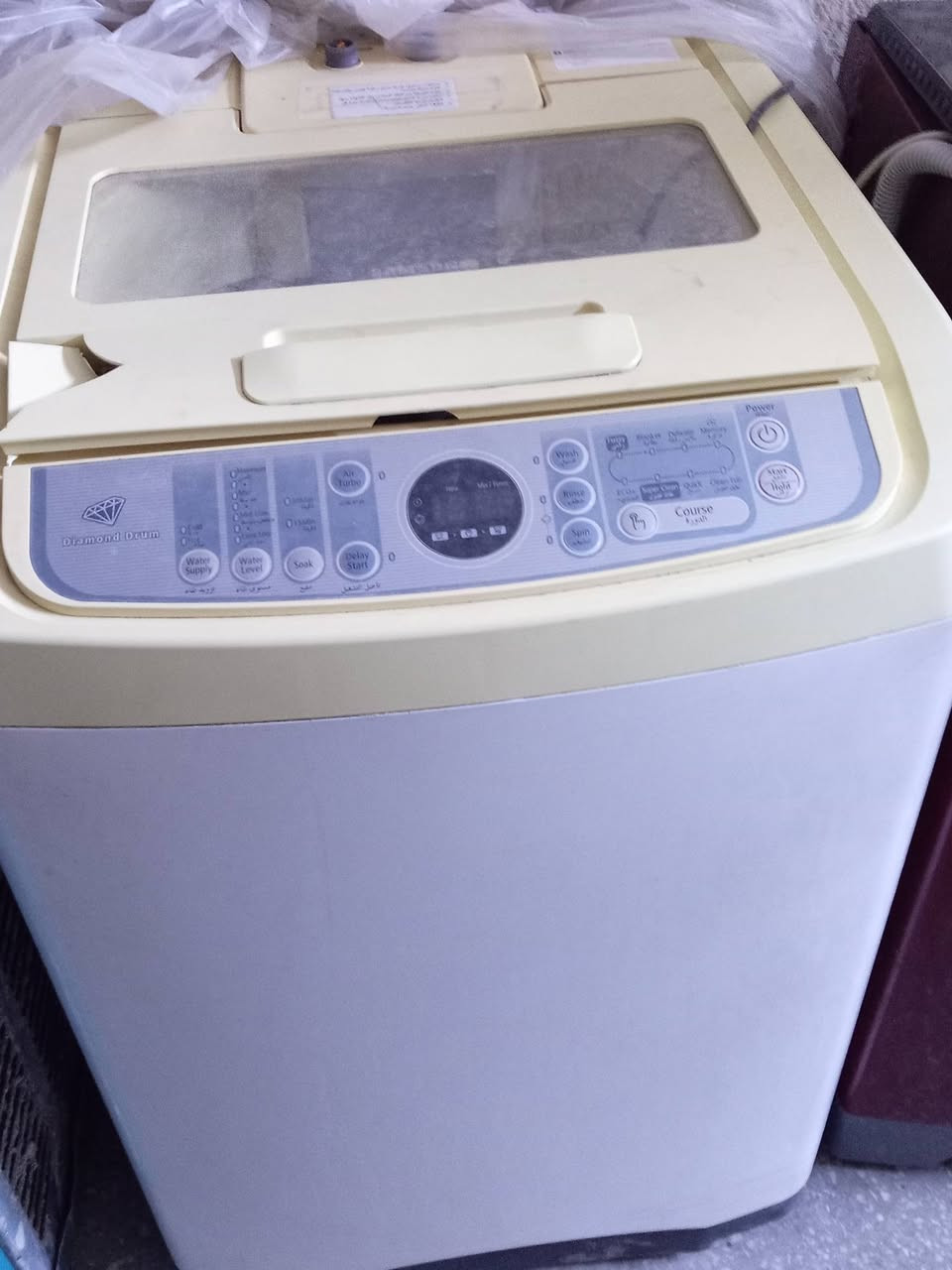 سلام عليكم عليكم غراض مستعمله نضيفه كلش للبيع بلحريه قرب الجامع المفلش للاستفسار الاتصال على الرقم ***********
