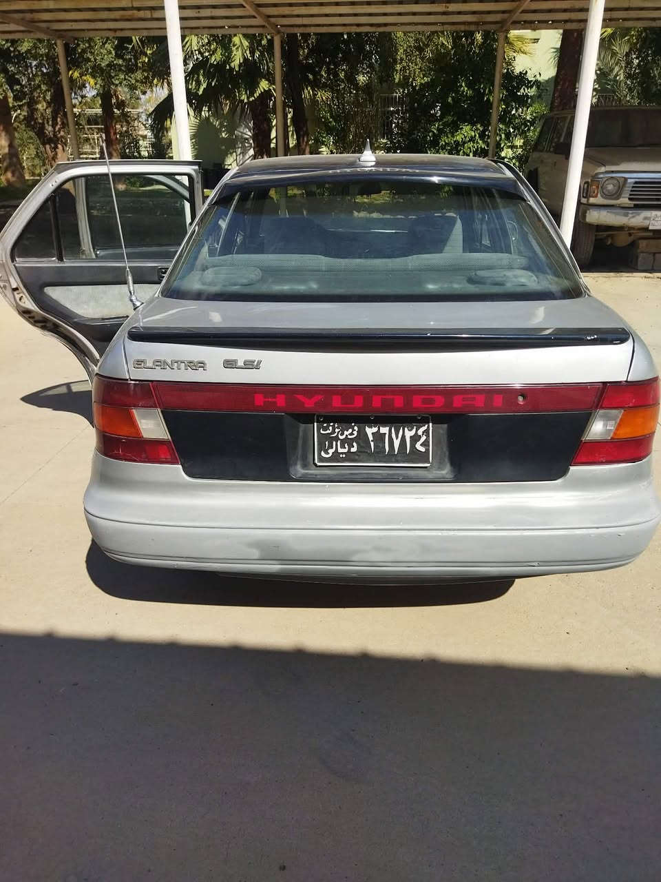 سەیـەرەکە ماڵی دۆستە یەک دینار مەسرەفی تیا نەماوە سەقفـی شوشە نەبێ نەتەوێ
سەنەوی هایە 
تـایەو ویـلی لۆکککک🛞🛞. 
ناو دەرەوەی لۆکە ماشاللە 
سەیارەکە ساقە
ئیتر بە کورتیەکەی مەسرەفی دینارێ نیە
نرخ:20
لە کەلارم 
بەشەرتی گێڕ و مەکینە
***********
واتس ئاپی لەسەرە
