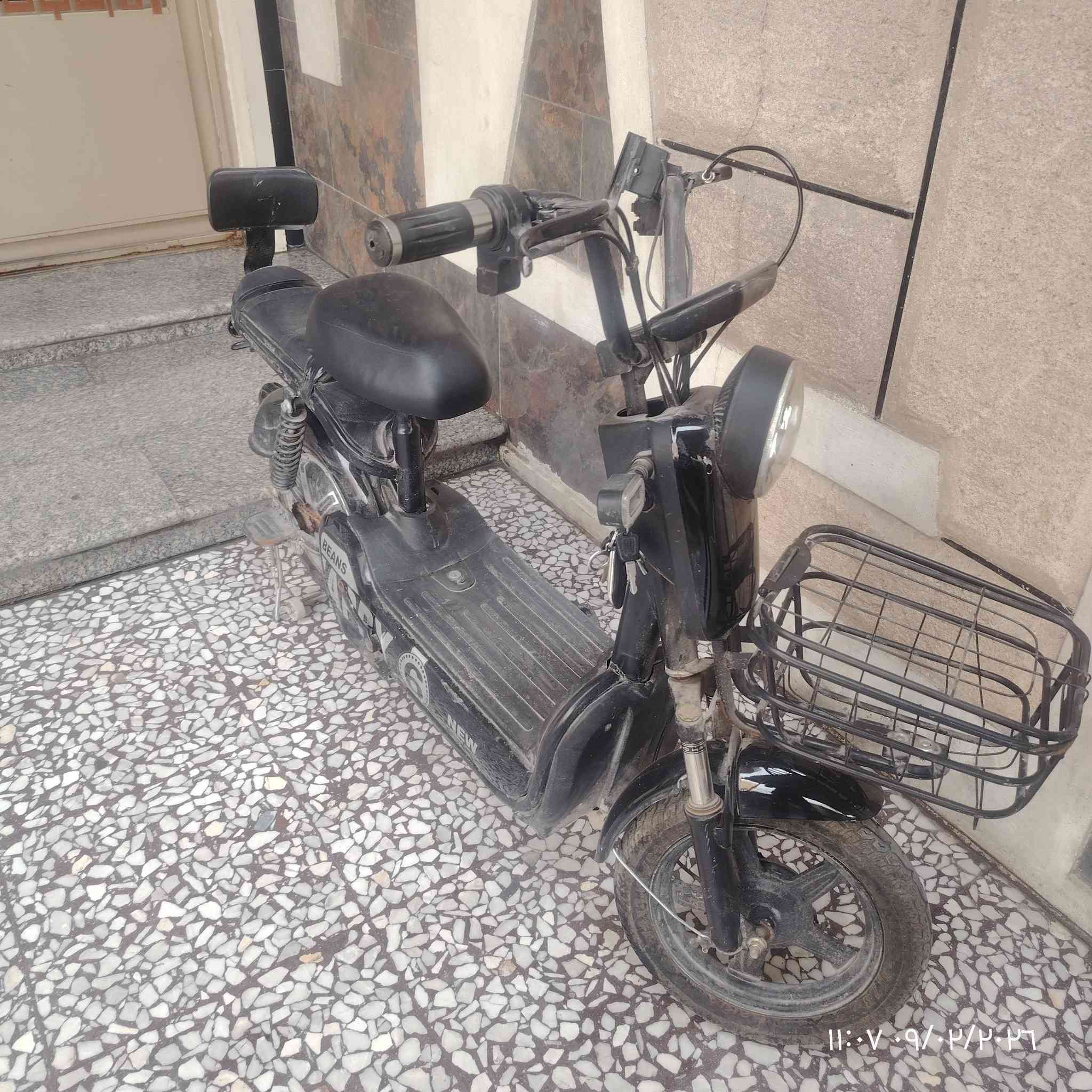 السلام عليكم دراجة شحن حجم صغير شغالة كلشي مابيها بس عوزها غسل سعرها ب225 وبيها مجال
عنواني بغداد لكمالية شارع البستان
رقم الهاتف ***********
