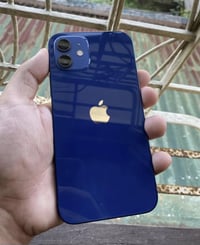 ايفون 12 العادي للبيع جهاز نضيف شخط مابي ومامبدل بي ايشي بس بطاريه مرف...