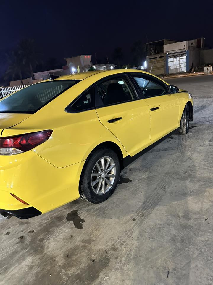 سلام عليكم سوناتا موديل 2019 وارد مريكي طابه كلين فقط دعاميه بل عراق طخه خفيفه بقبق جنطه بدون داخل ليبل واحد رقم بغداد لسعر 145 بيه مجال رقمي *********** شراي يتصل
