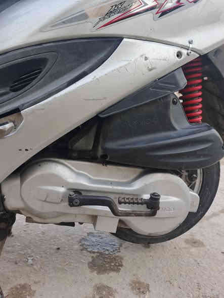 السلام عليكم دراجه كامكو جي 4 للبيع الدراجه مالت حاويه نضيفه كلش وكلهة ابلاديه كهربايات شغاله محرك نضيف بس مفتوح السعر 450 وبيهة مجال صالهة كم شهر لمن طلعت من الوكيل هذا رقمي ***********
