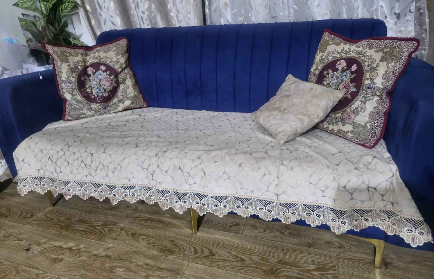 للبيع تخم بيت كامل مرتب ونظيف جدًا ✨
استعمال خفيف وحالته ممتازة مناسب للي يدور شي مرتب وسعره مناسب 🌸
التخم كامل ومرتب ويصلح مباشرة للبيت بدون أي تعب.
السعر (٣٥٠) الف قابل للنقاش للجادين فقط.
الموقع: (انادر الاولى )
للاستفسار مراسلة خاص 🤍


**إذا كنت صاحب هذا الإعلان وتريد حذفه لأي سبب، رجاءا أرسل رسالة إلى الدعم الفني**
