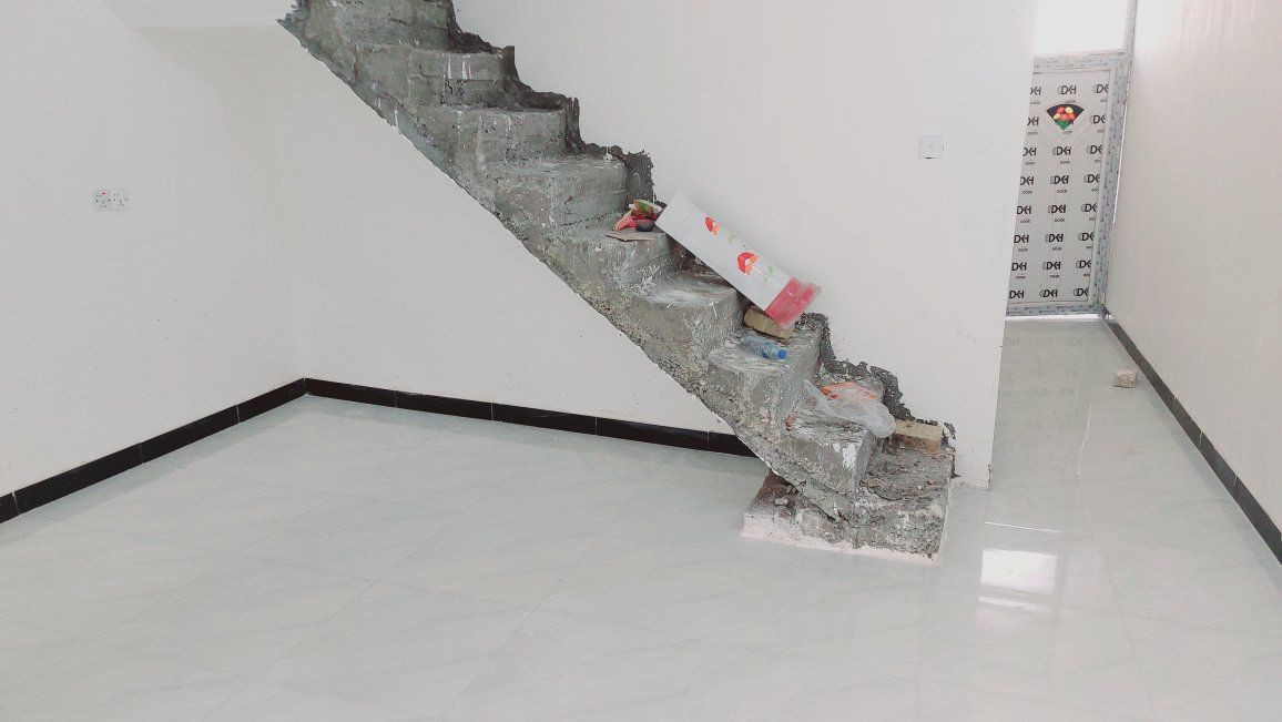 السلام عليكم دار سكن مشتمل للبيع مساحة ١٠٠م بناء بلوك جديد تكون من غرفه نوم وصاله ومطبخ واستقبال وصحيات داخلية وخارجية العنوان حي الحكيم قرب معمل الأوكسجين السعر ٢٩ وبي مجال
للاستفسار ***********واتساب 
***********
