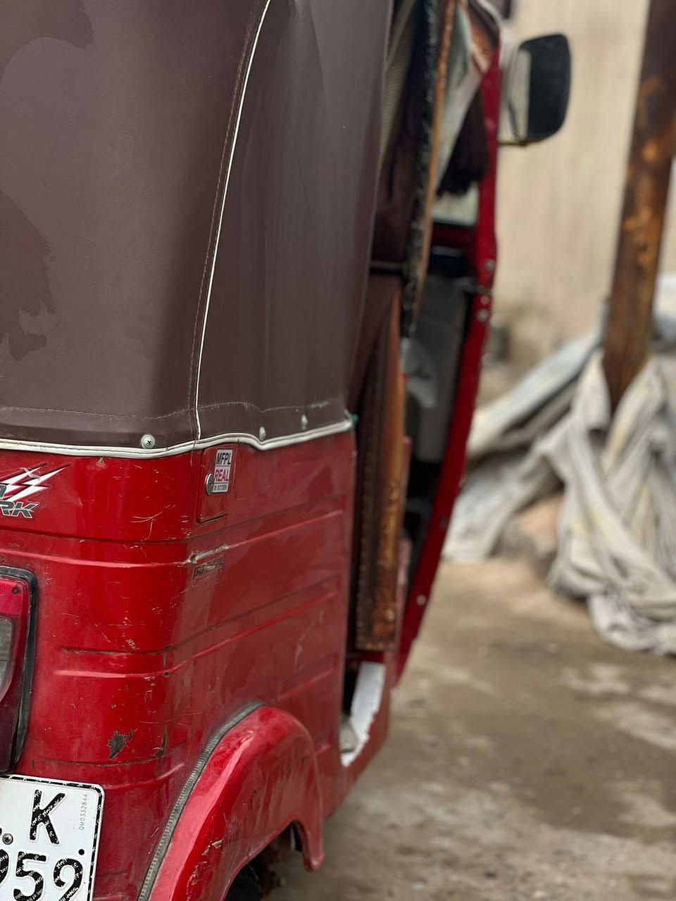 السلام عليكم
تكتك ٢٠١٨  طالعة ٢٠١٩ شهر الرابع تجفيت جديد مابيهه خياسات مكينة ناعمة نضيفة رقم وسنوية ب اسمي تحويل ثاني يوم
السعر ٥و ٨٠٠ 
بغداد /الزعفرانية /سعيدة
***********
