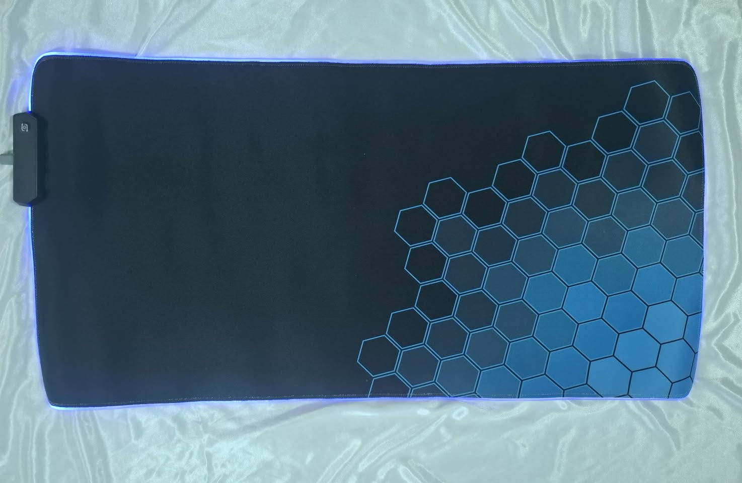 باد ماوس قياس 30X60 انارة RGB
جديد لوك
السعر 15 الف بدون اجور التوصيل
مكاني بغداد البياع حي الرسالة
يوجد توصيل لكافة المحافظات بغداد, العراق


**إذا كنت صاحب هذا الإعلان وتريد حذفه لأي سبب، رجاءا أرسل رسالة إلى الدعم الفني**