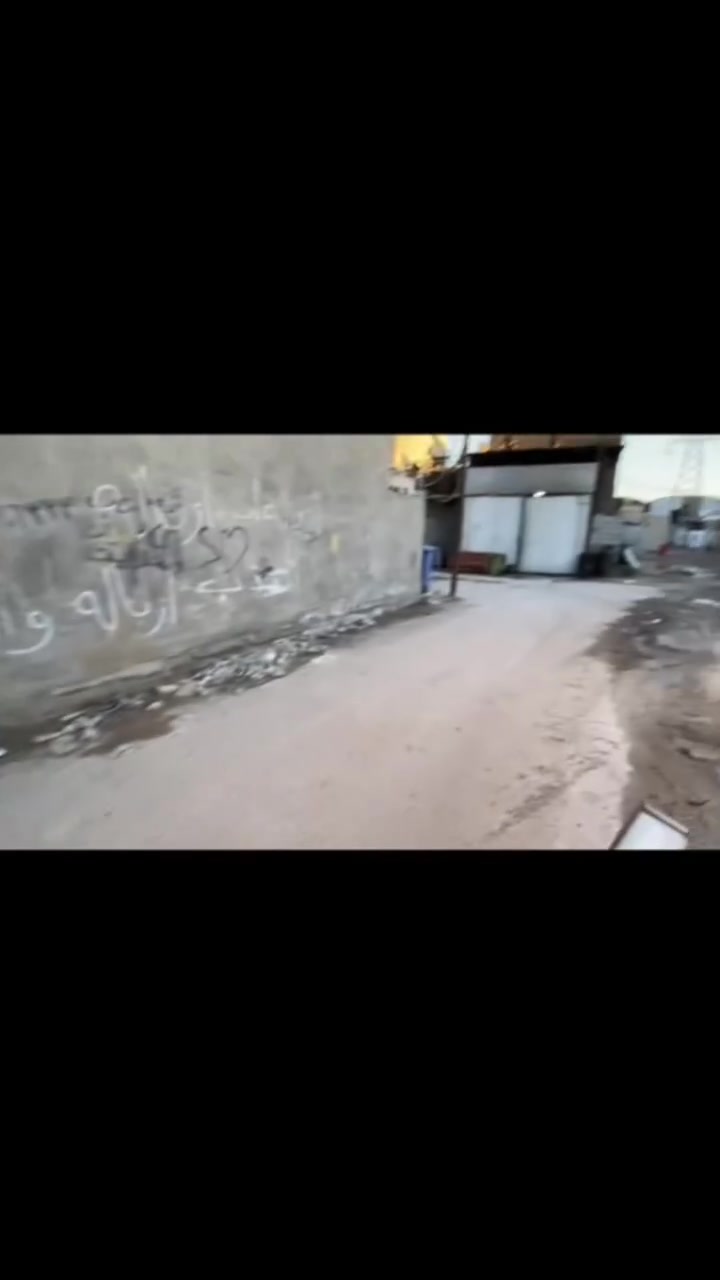 السلام عليكم دار للبيع كفاءات الصحه قريب جدا على شارع منطقه مبلطه ومجاري كامل الخدمات
المساحه 144 واقع حال 150 زراعي سند 25 يحتوي الطابق الاول على صاله ومطبخ وغرفه نوم وخدمات الطابق الثاني يحتوي على غرفتين وخدمات للاستفسار الاتصال على ***********
